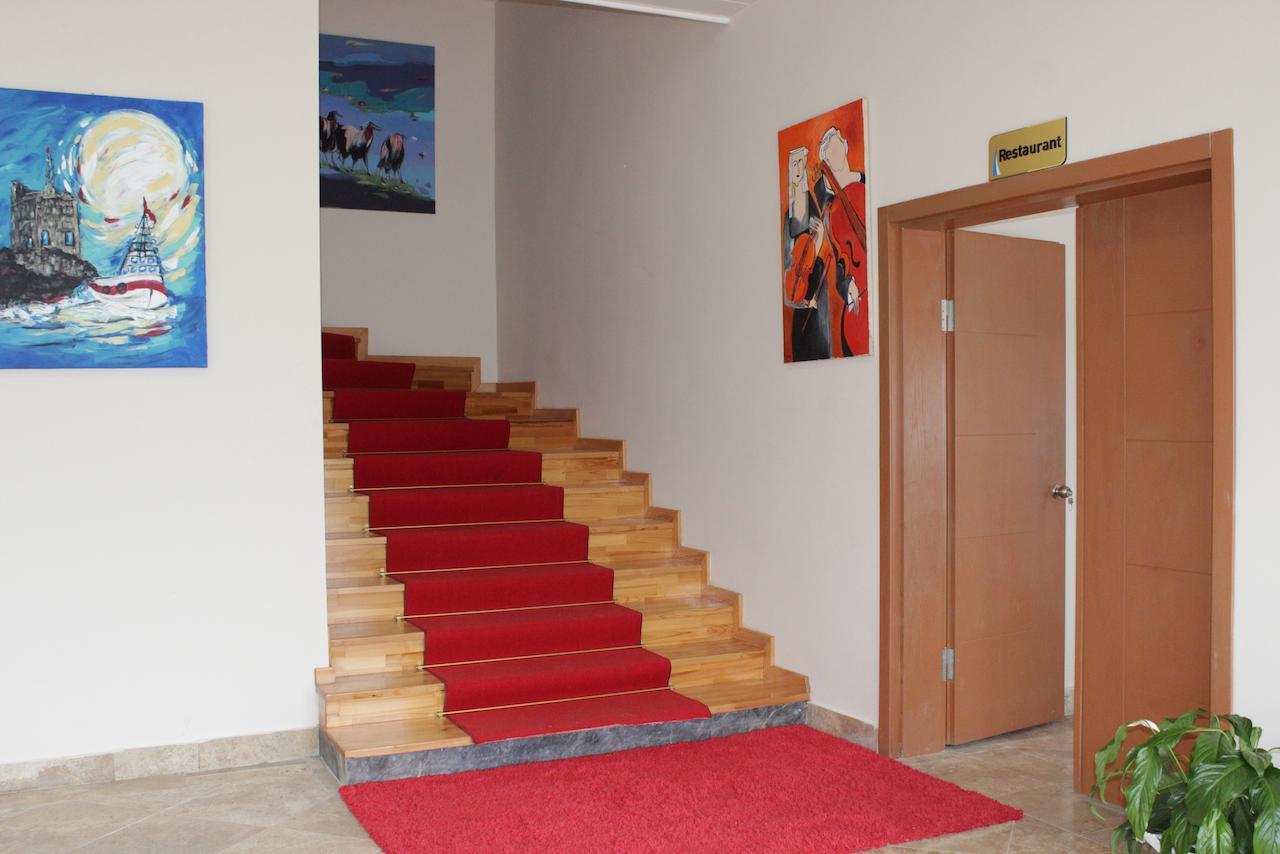 Deniz Konak Hotel Pazar  Bagian luar foto