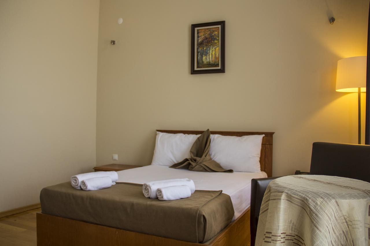 Deniz Konak Hotel Pazar  Bagian luar foto